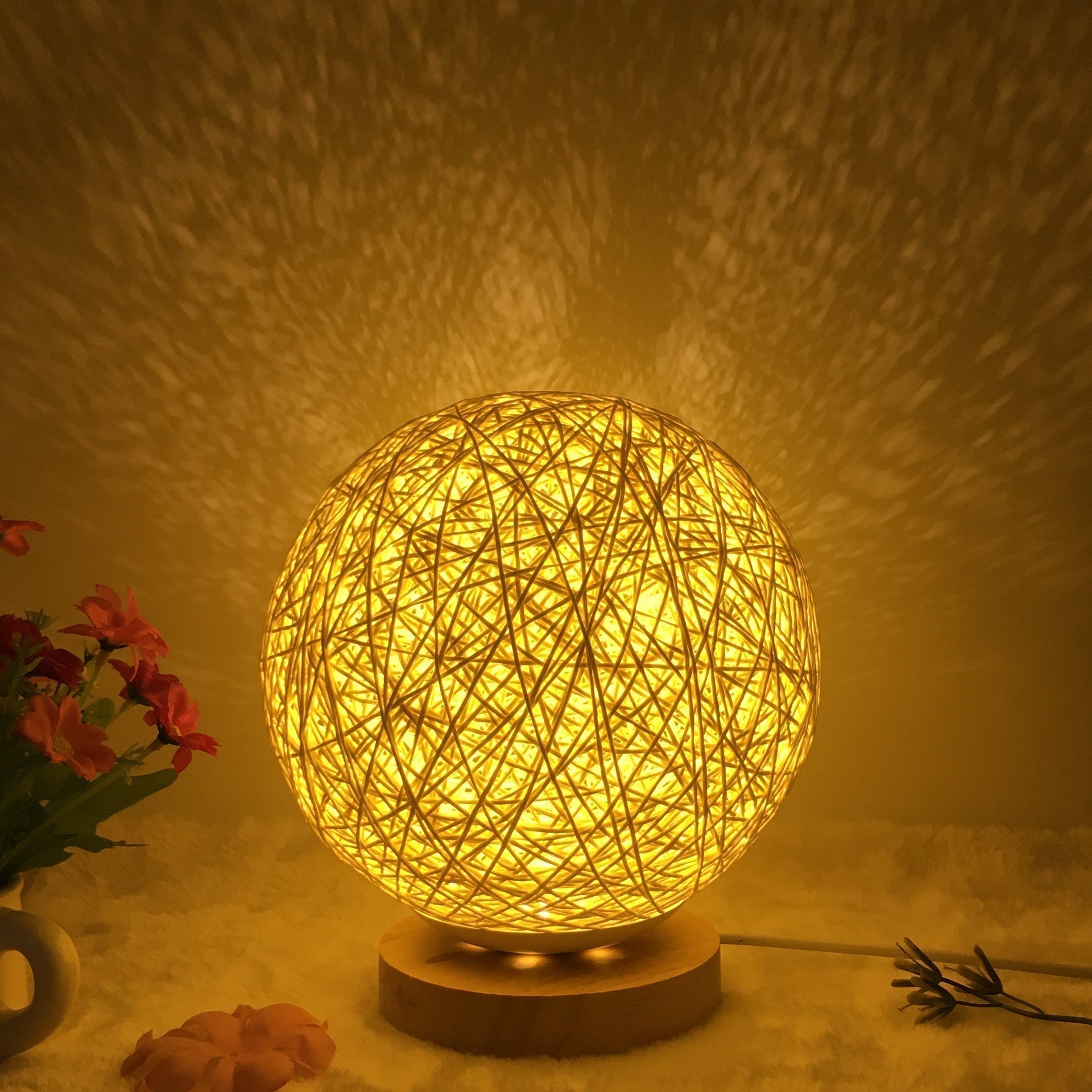 LED-Rattan-Tischlampe