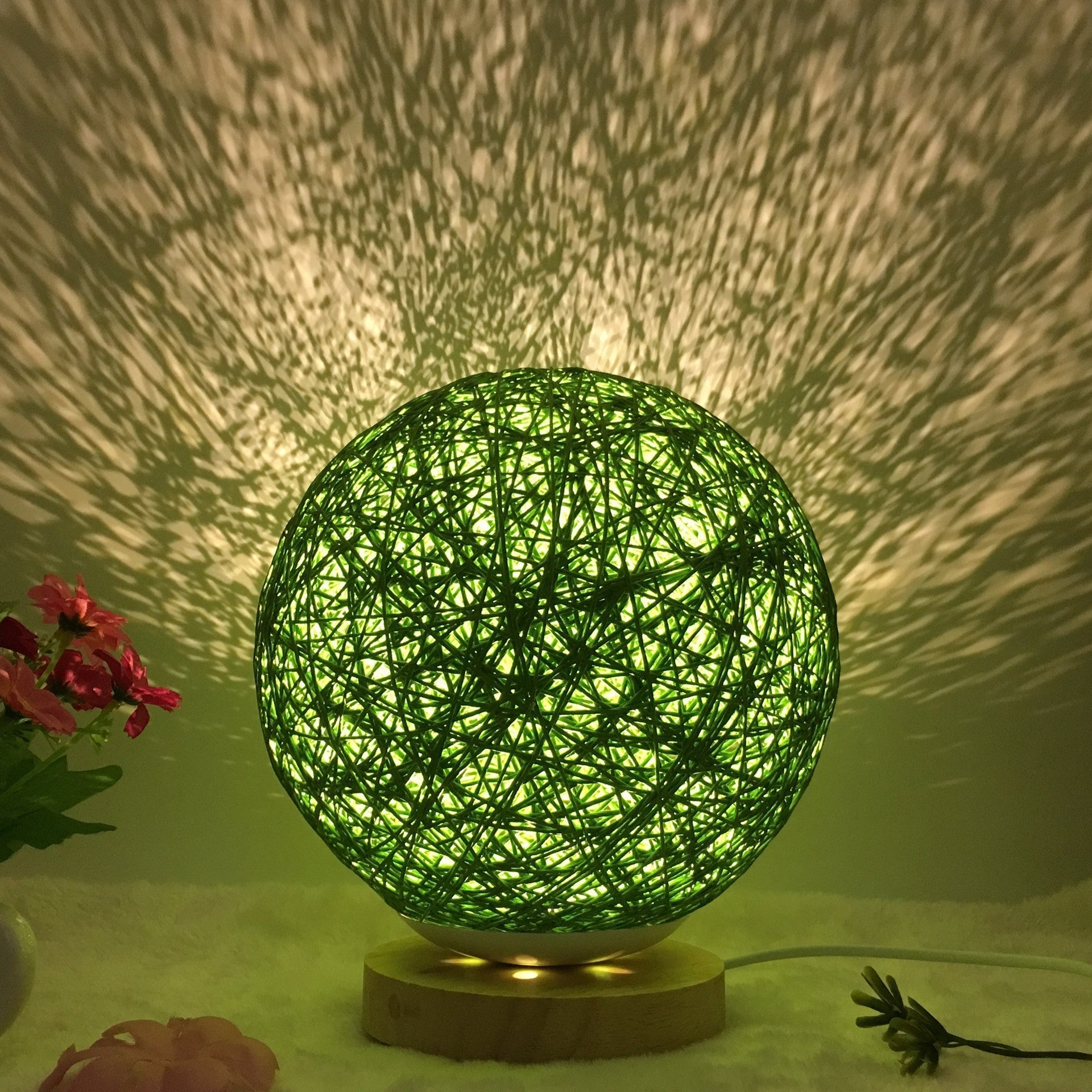 LED-Rattan-Tischlampe