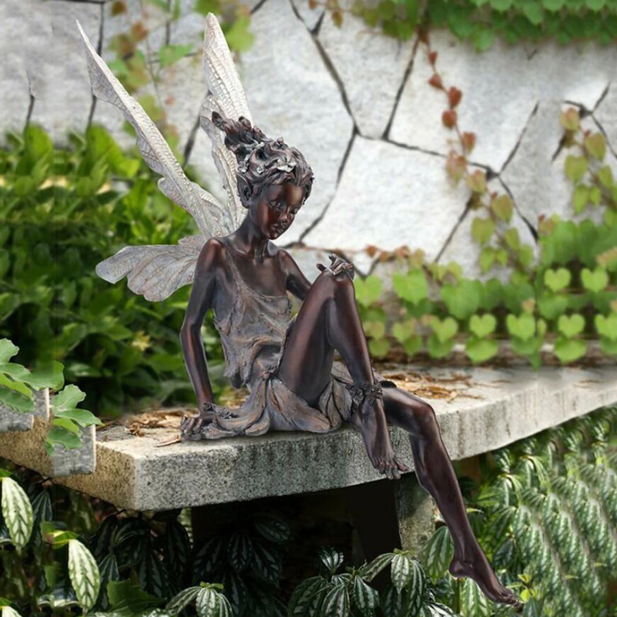 FeeFem - Garten sitzende Feenstatue | 50% RABATT