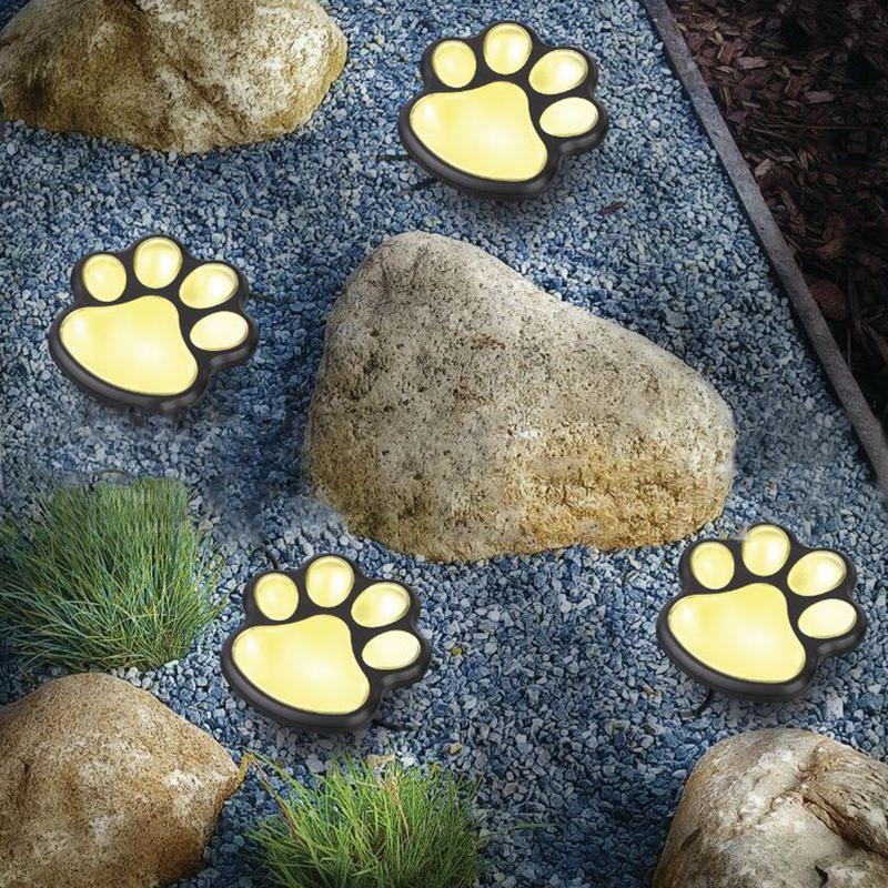 GlowPaws™ - Bright glowing paw prints for your garden | 50% RABATT