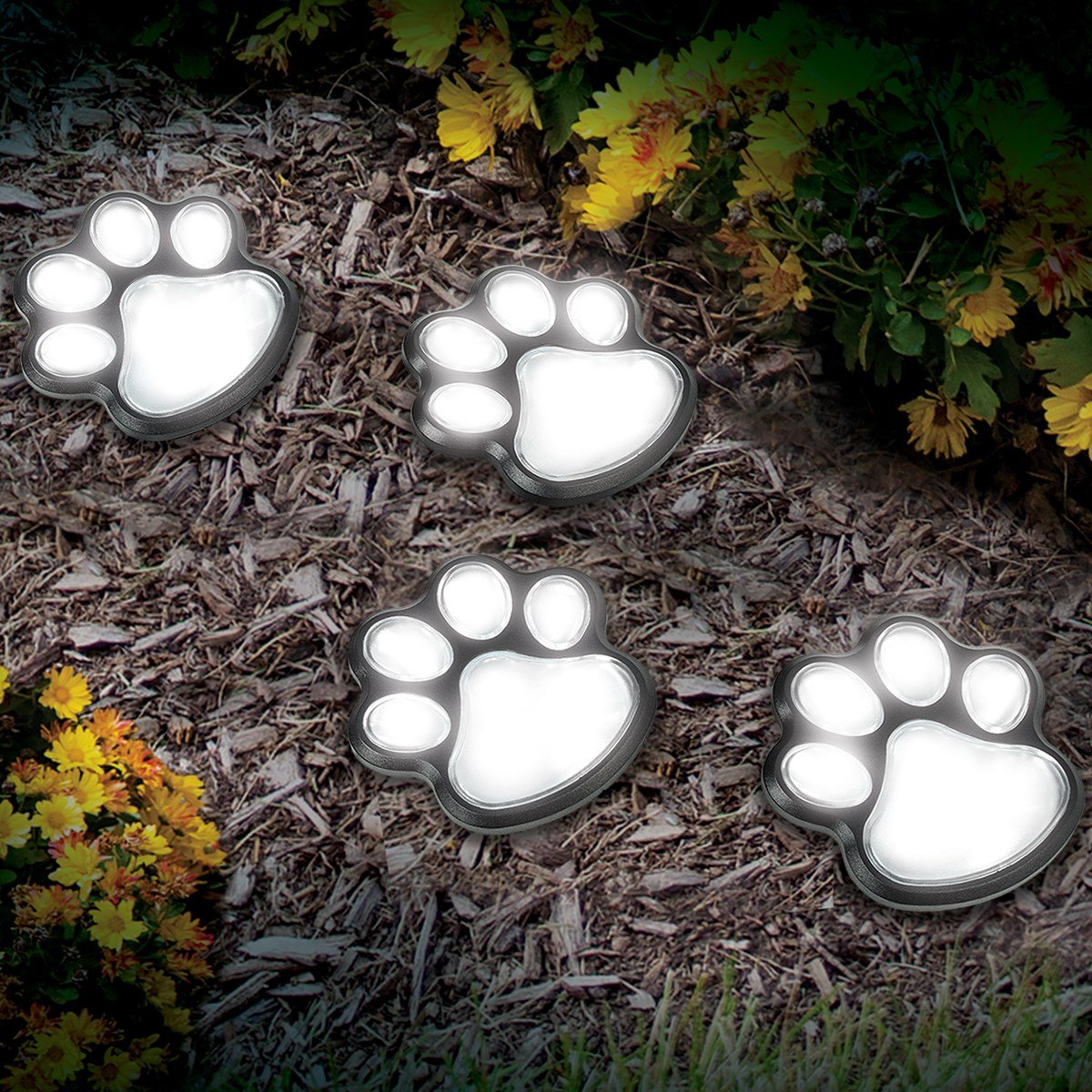 GlowPaws™ - Bright glowing paw prints for your garden | 50% RABATT